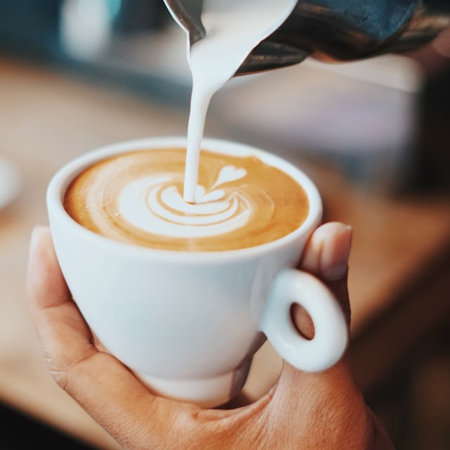 A flat white with latte art
